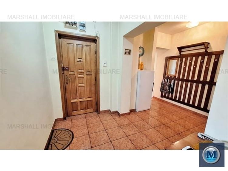 Apartament cu 4 camere decomandat, mobilat în Sud