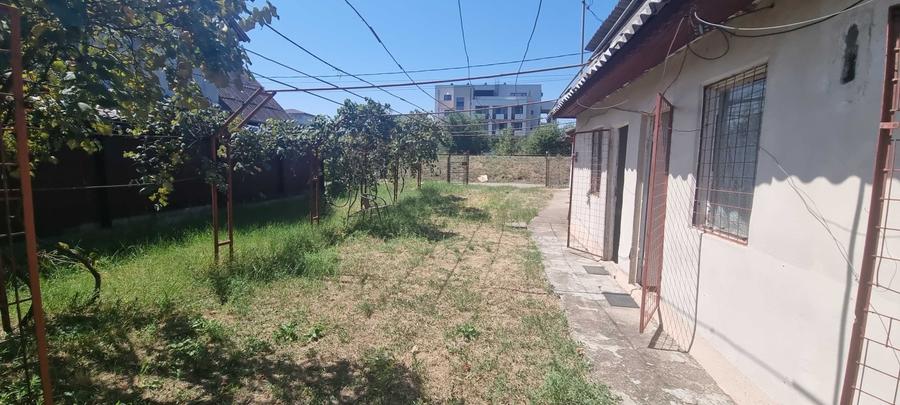 Casă cu 3 camere în Central