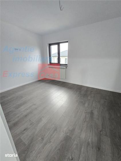 Apartament cu 3 camere în Tătărași