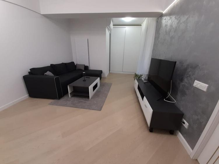 Garsonieră decomandată, mobilată în Văcăresti