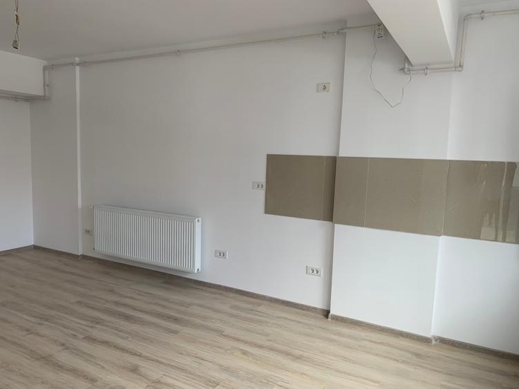 Apartament cu 2 camere nedecomandat în Berceni