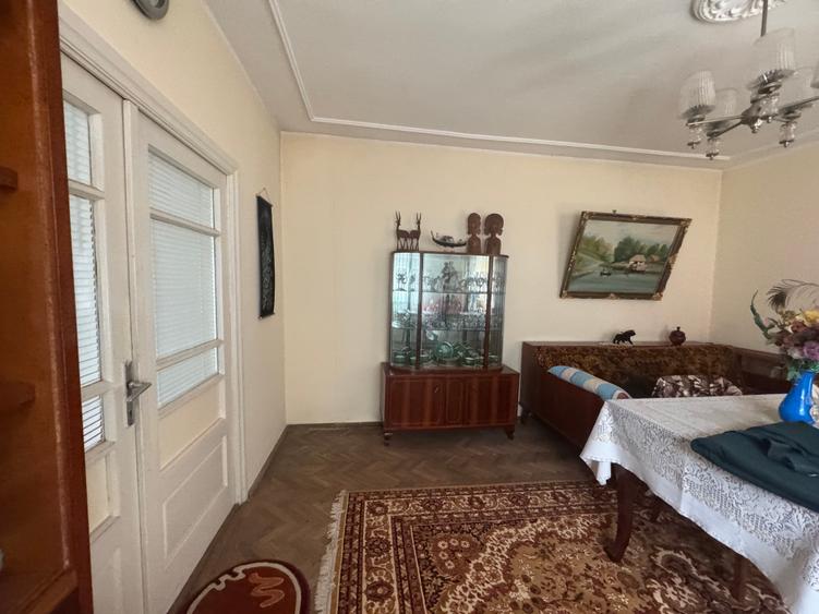 Casă individuală cu 5 camere cu Canalizare în Anadolchioi