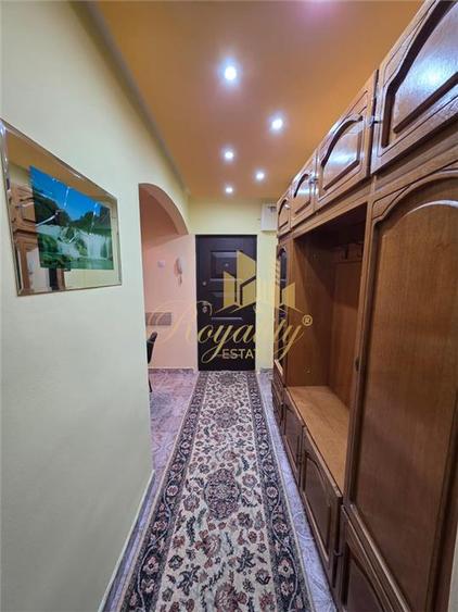 Apartament cu 2 camere semidecomandat, mobilat în Lipovei