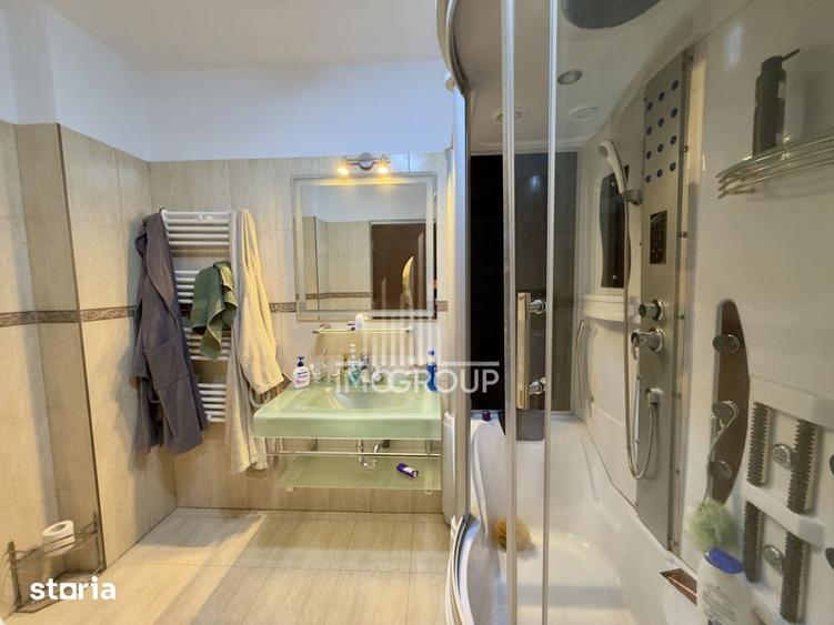 Apartament cu 3 camere decomandat în Florești