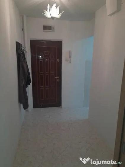 Apartament cu 2 camere nedecomandat în Central
