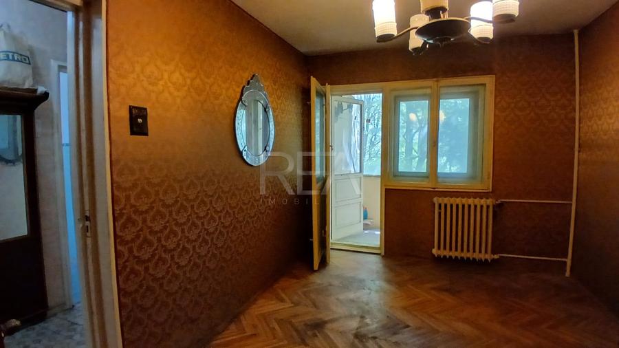Apartament cu 3 camere decomandat în Alexandru Obregia