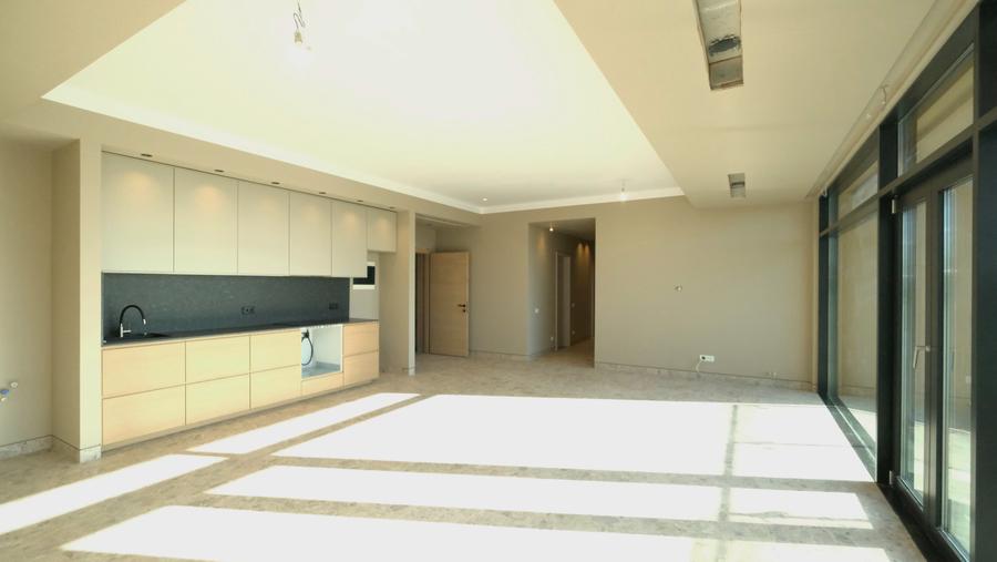 Apartament cu 4 camere în Dacia
