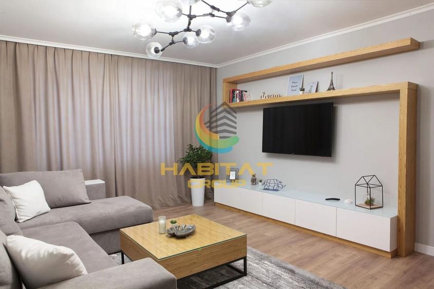 Apartament cu 3 camere decomandat în Central