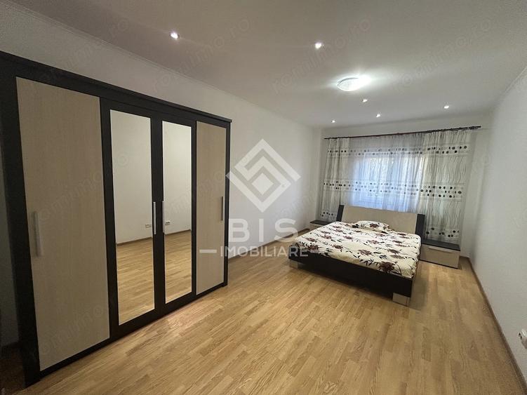 Apartament cu 3 camere decomandat în Decebal