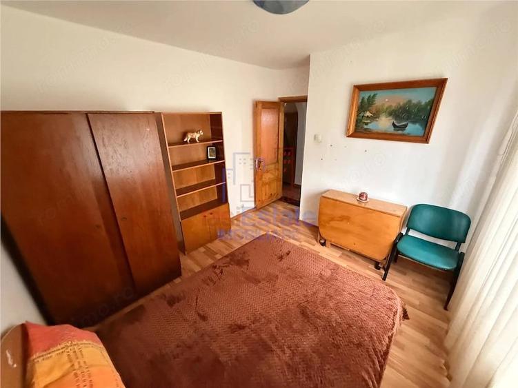 Apartament cu 2 camere decomandat în Filiași