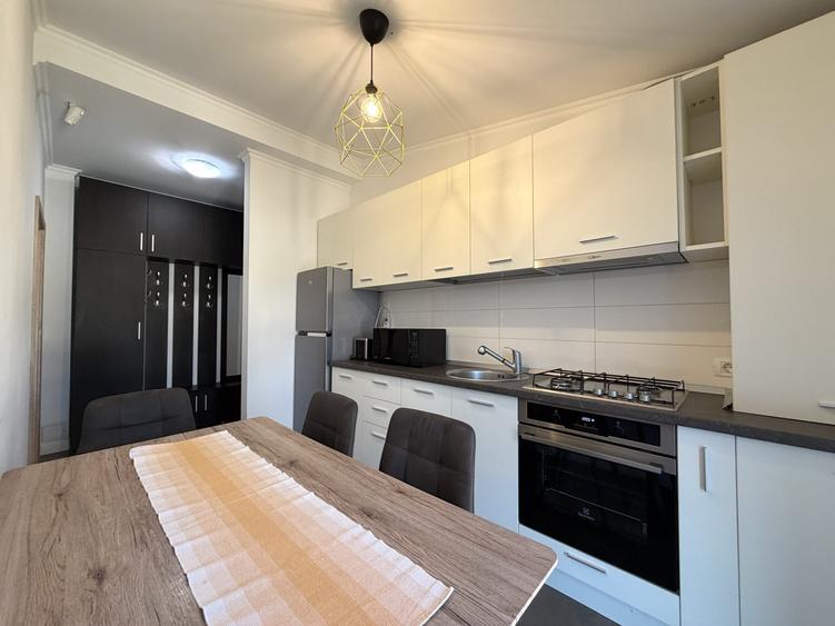 Apartament cu 2 camere semidecomandat, mobilat în Braytim