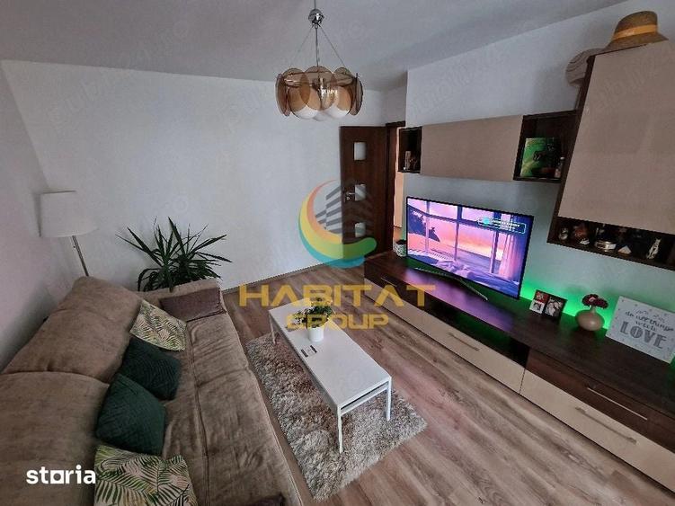 Apartament cu 3 camere decomandat în Central — fotografia 1