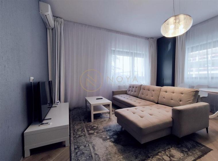 Apartament cu 3 camere semidecomandat, mobilat în Pipera