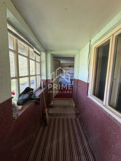Casă cu 2 camere cu Teren 1032 Mp în Tău