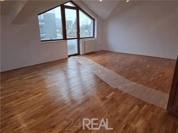 Spațiu comercial, de 708 mp, în Păcii