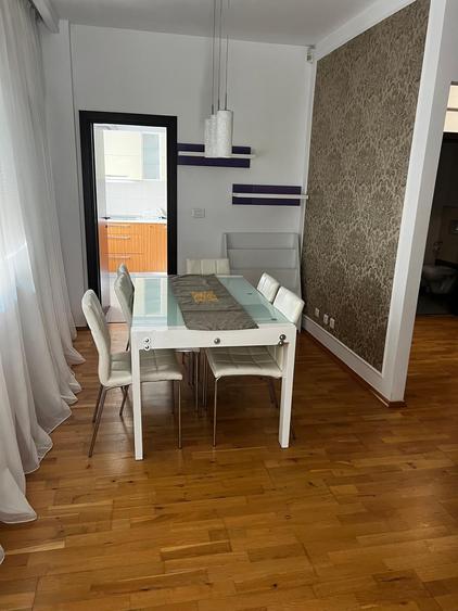 Apartament cu 3 camere în Băneasa