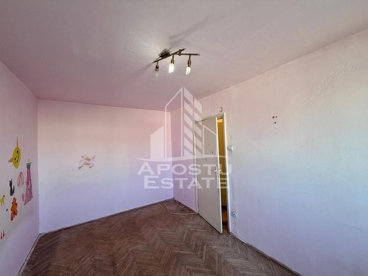 Apartament cu 2 camere semidecomandat în Spitalul Județean