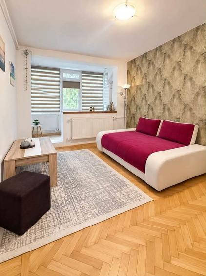 Apartament cu 2 camere semidecomandat în City Park Mall