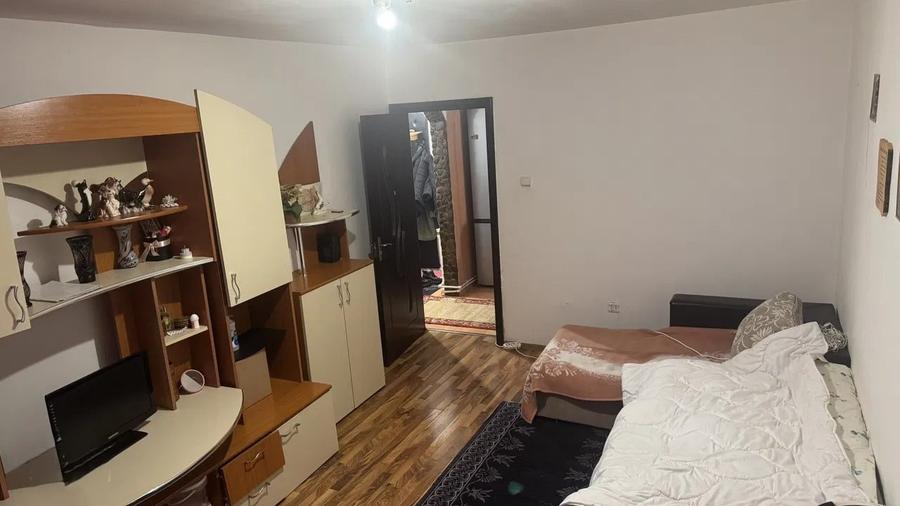 Apartament cu 2 camere semidecomandat în Noua