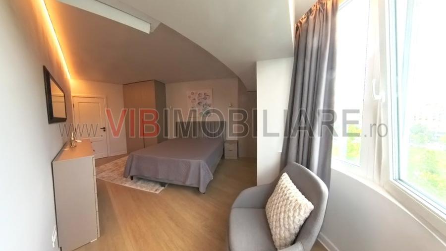 Apartament cu 3 camere semidecomandat în P-ța Alba Iulia