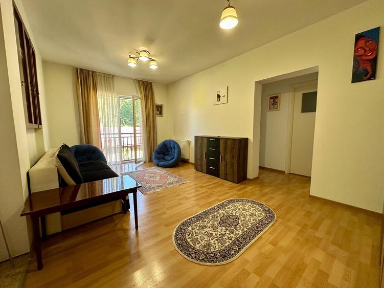 Apartament cu 2 camere semidecomandat, mobilat în Plopilor