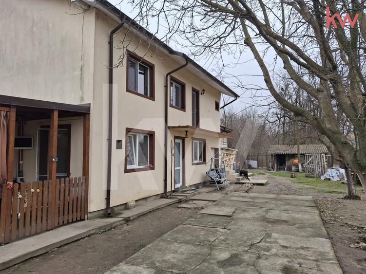 Duplex cu 7 camere cu Teren 2354 Mp în Malu Mare