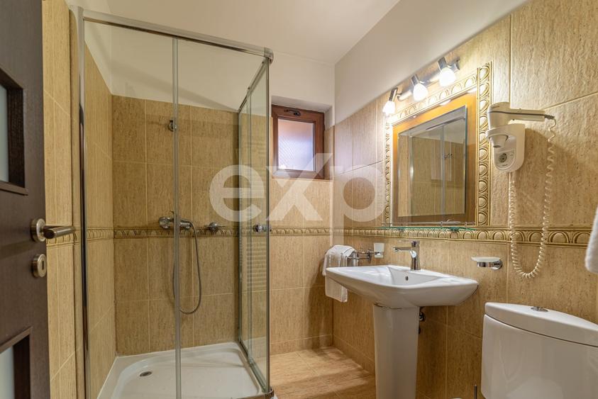 Hotel/Pensiune, de 870 mp, în Sinaia