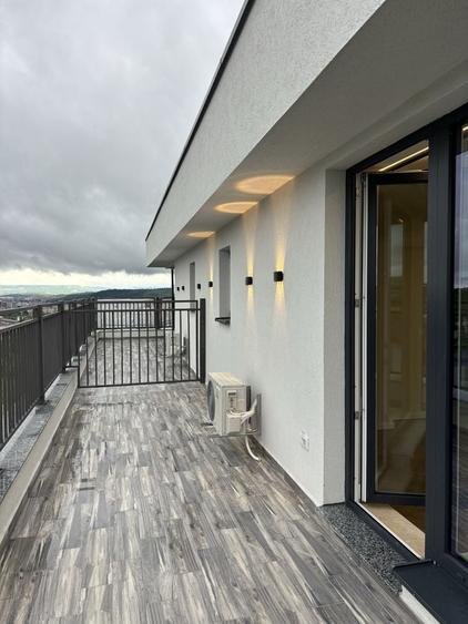 Apartament cu 2 camere decomandat în Valea Lupului