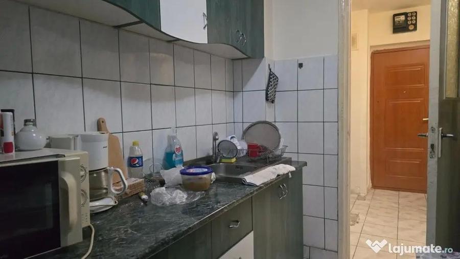 Apartament cu 2 camere semidecomandat în Bălcescu