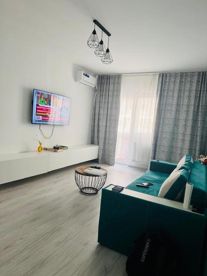 Apartament cu 2 camere decomandat în Runcu