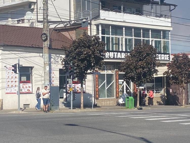 Spațiu comercial, de 300 mp, în Central