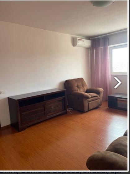 Apartament cu 3 camere decomandat, mobilat în Universitate