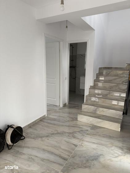 Casă cu Teren 300 Mp în Bucium