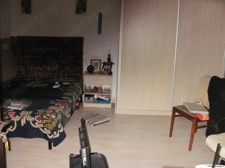 Casă cu 6 camere cu Teren 1500 Mp în Aviației