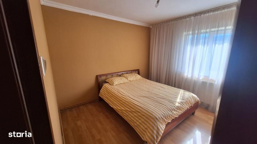Apartament cu 4 camere în Central