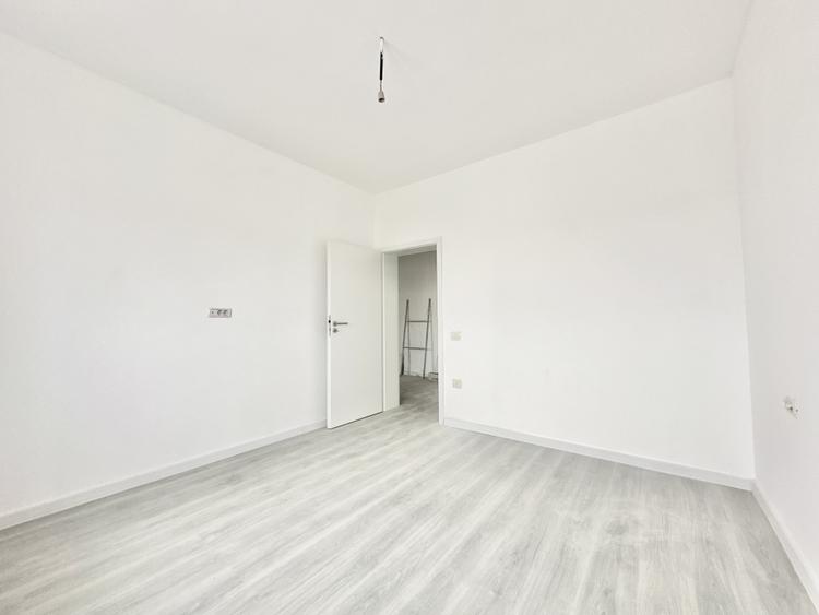 Apartament cu 3 camere decomandat în Urseni