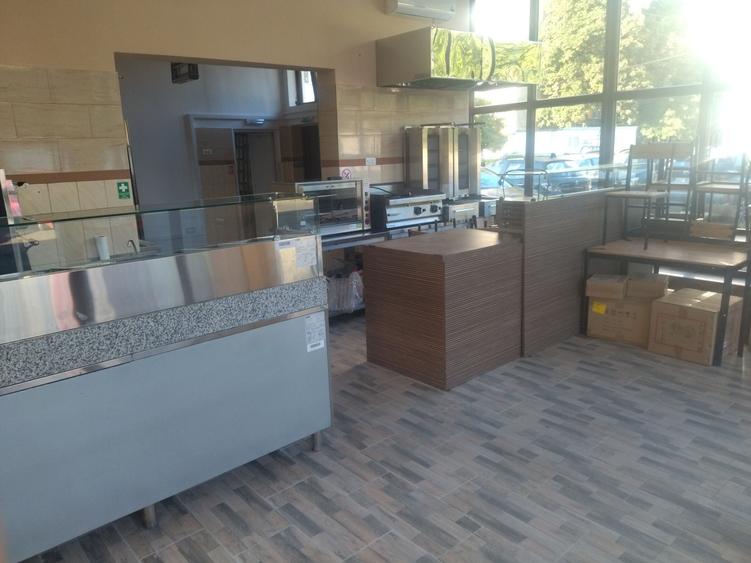 Spațiu comercial, de 75 mp, în Cornișa