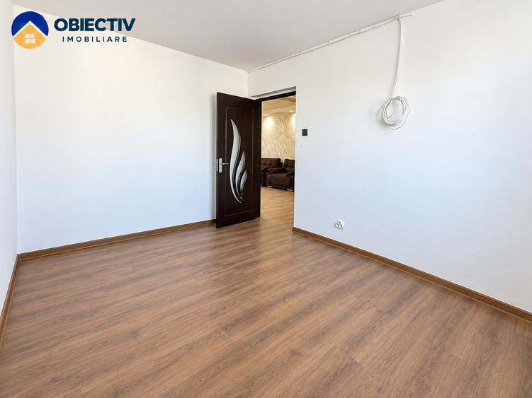 Apartament cu 4 camere decomandat în Mărăței