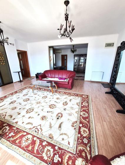 Apartament cu 5 camere, mobilat în Domenii