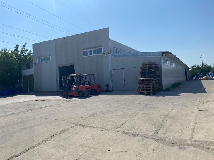HALĂ DEPOZITARE 693 MP | TEREN 2.000 MP | RAFTURI INDUSTRIALE | ACCES TIR - 1