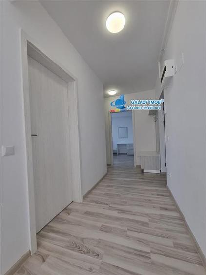 Apartament cu 2 camere semidecomandat, mobilat în Central