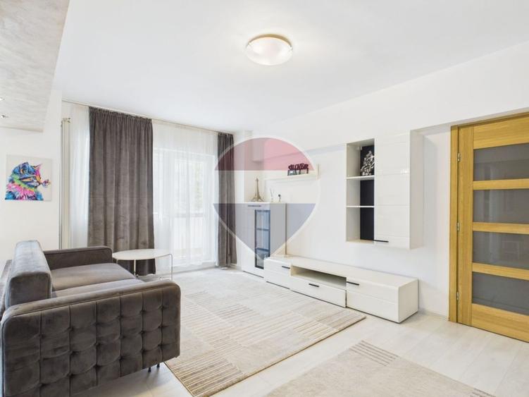 Apartament cu 2 camere semidecomandat, mobilat în Mihai Bravu