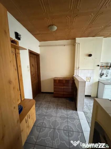 Apartament cu 2 camere semidecomandat în Ferneziu