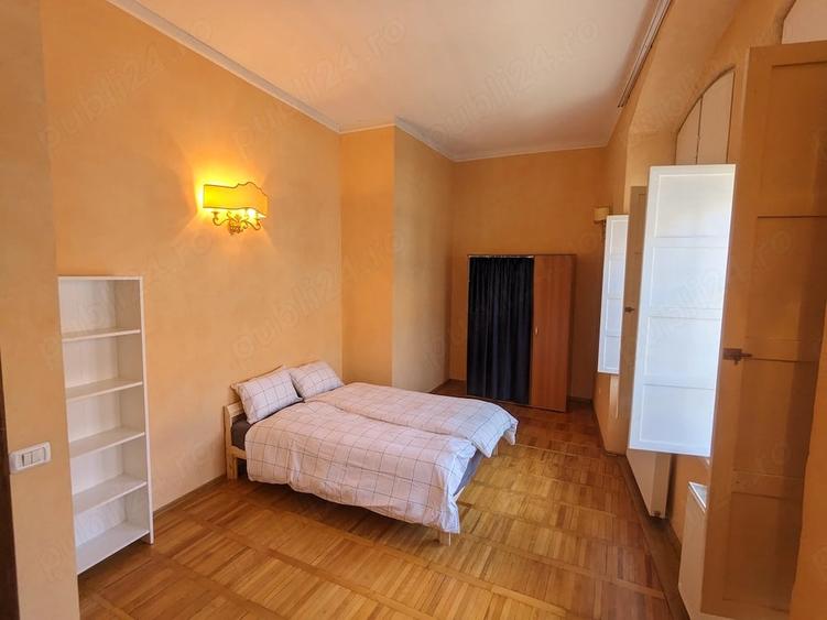 Apartament cu 3 camere semidecomandat în Central