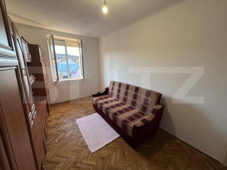 Apartament cu 2 camere decomandat, mobilat în Târnăveni