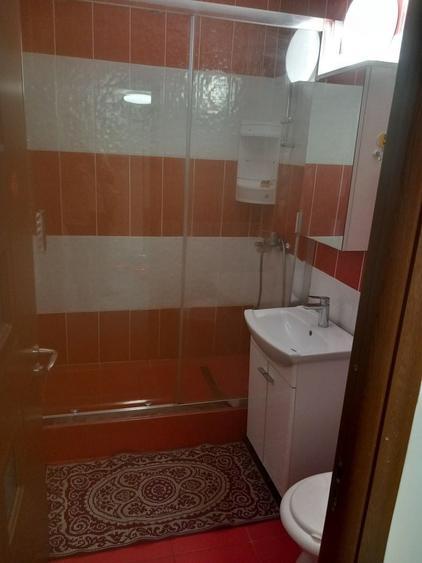 Inchiriez apartament 2 camere pitesti str Livezilor complet utilat centrala, masina spalat, frigider ,mobilat - 7