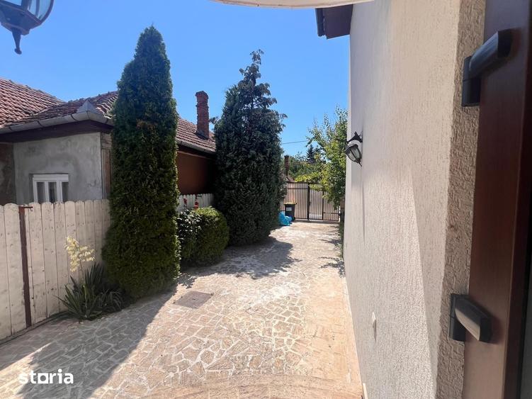 Casă cu 4 camere cu Teren 356 Mp în Exterior Vest