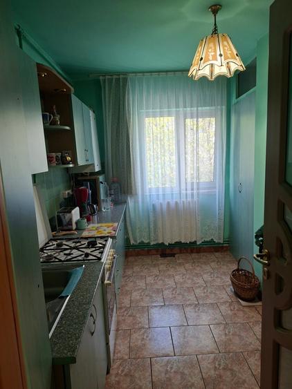 Apartament cu 2 camere decomandat în Calea Moldovei