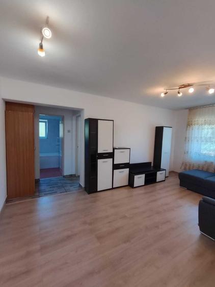 Apartament cu 2 camere semidecomandat în Alexandru cel Bun