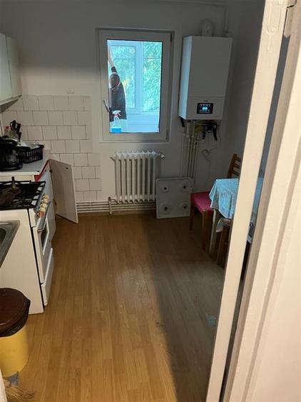 Apartament cu 3 camere decomandat, mobilat în Păcurari